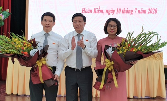 Đồng chí Phạm Tuấn Long được bầu giữ chức Chủ tịch UBND quận Hoàn Kiếm