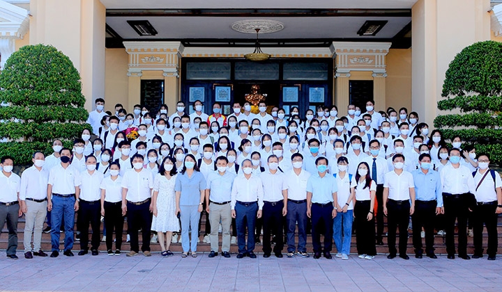 Thừa Thiên - Huế: Cử đoàn bác sĩ, nhân viên y tế vào Thành phố Hồ Chí Minh và Đồng Tháp hỗ trợ phòng, chống dịch