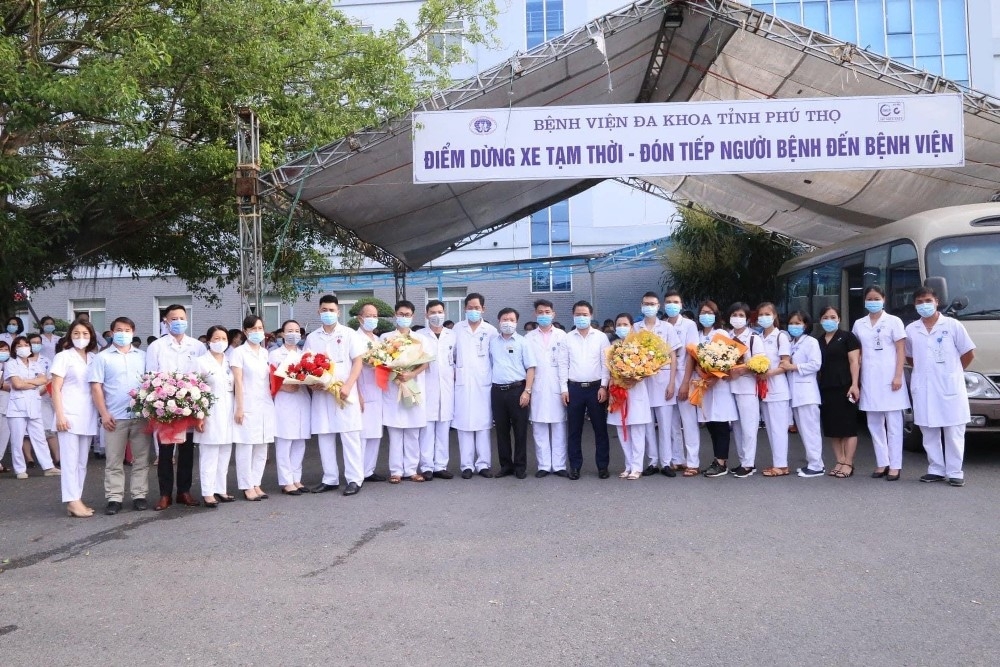 Phú Thọ: 52 cán bộ y tế lên đường hỗ trợ Thành phố Hồ Chí Minh chống dịch Covid-19