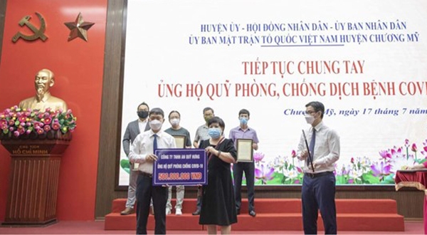 Công ty TNHH An Quý Hưng ủng hộ 500 triệu đồng chống dịch Covid-19