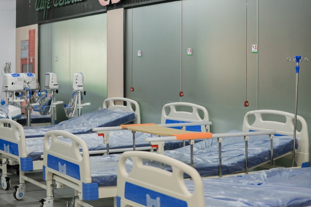Thành phố Hồ Chí Minh: Tập đoàn Vạn Thịnh Phát bàn giao Bệnh viện dã chiến thu dung số 5