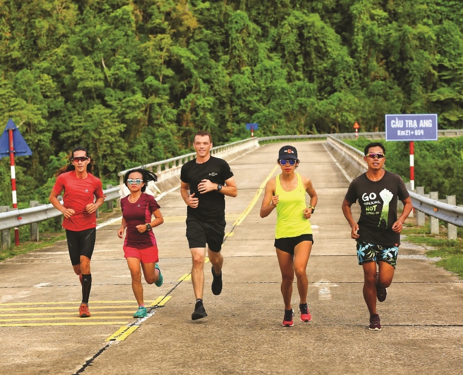 Tiếp tục hoãn giải Marathon khám phá Quảng Bình