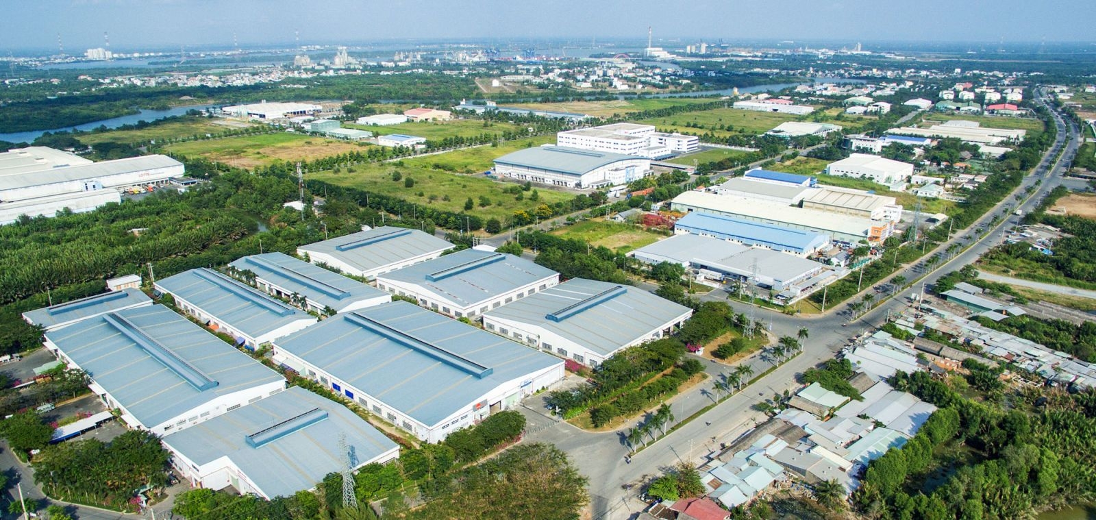 Việc chỉ định nhà đầu tư Dự án Khu công nghiệp Nam Tân Tập ở Long An, có đảm bảo đúng các quy định của pháp luật?