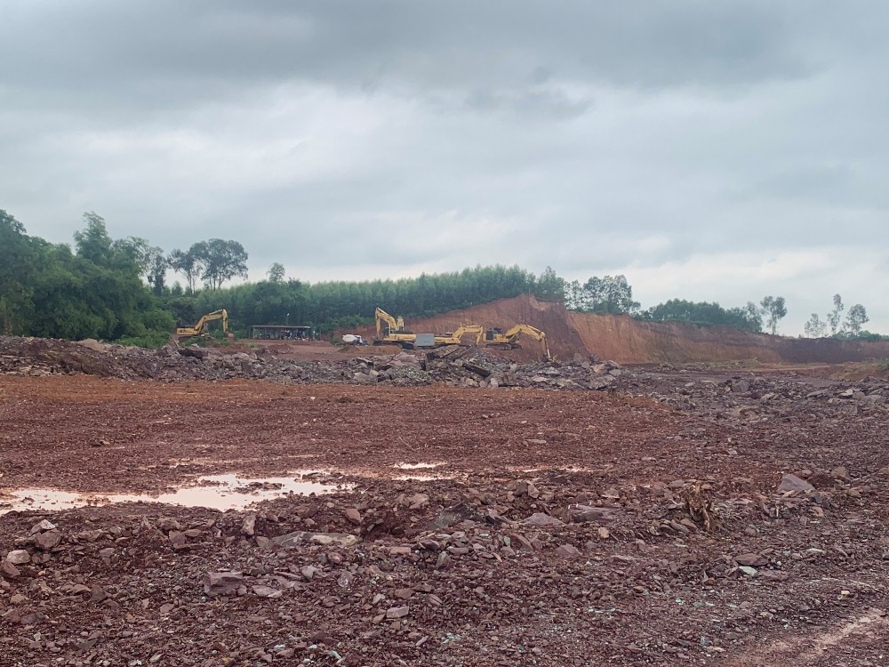 Bắc Giang: Báo động tình trạng vi phạm trong hoạt động khai thác đất san lấp, đắp nền