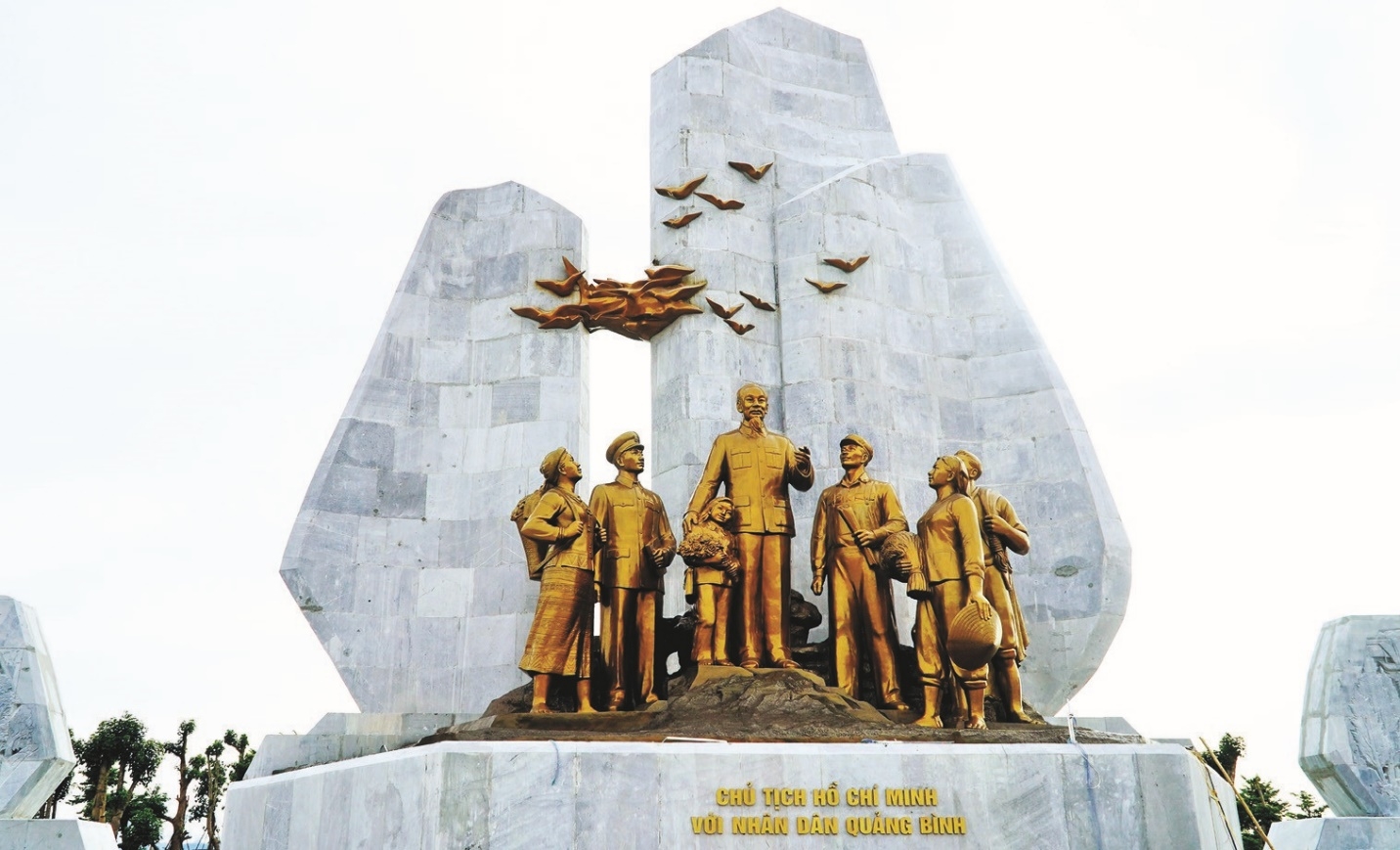 Xây dựng Tượng đài Chủ tịch Hồ Chí Minh: Cần có quy hoạch rõ ràng