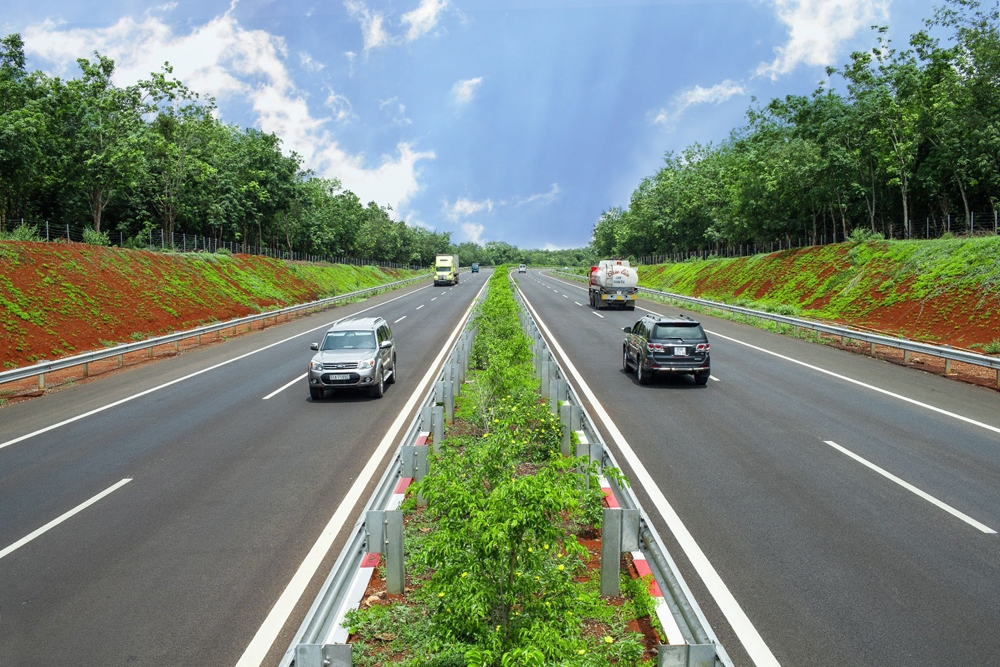 Triển khai các dự án đường bộ cao tốc Bắc - Nam phía Đông đoạn qua tỉnh Quảng Bình, Quảng Trị