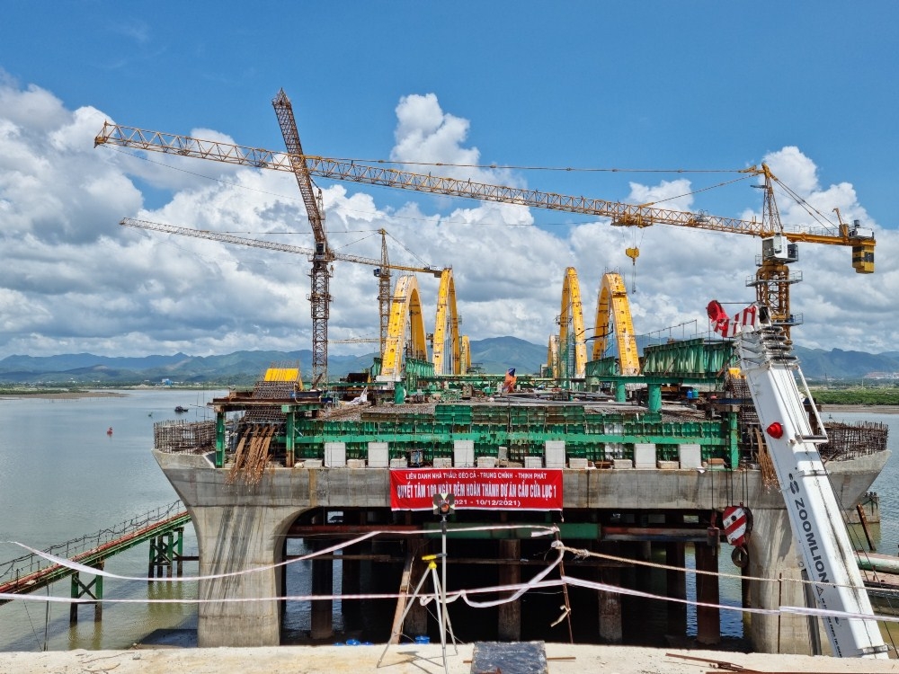 Quảng Ninh: Cầu Cửa Lục 1 đẩy nhanh tiến độ thi công