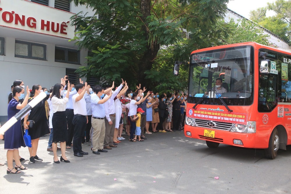 Thừa Thiên – Huế: Tăng cường thêm 115 y, bác sỹ vào Thành phố Hồ Chí Minh phòng, chống dịch Covid-19