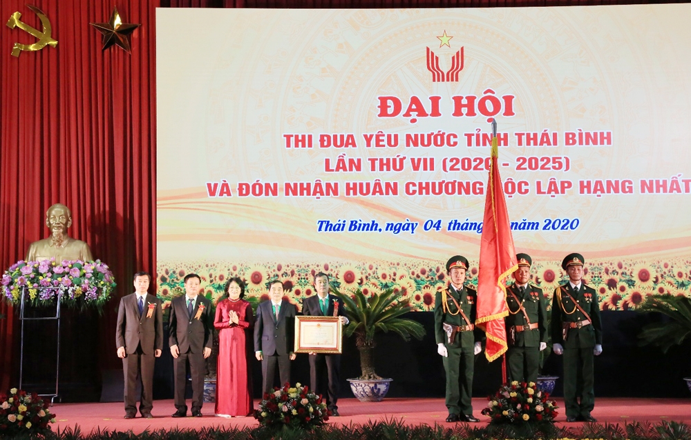Thái Bình đón nhận Huân chương Độc lập hạng Nhất