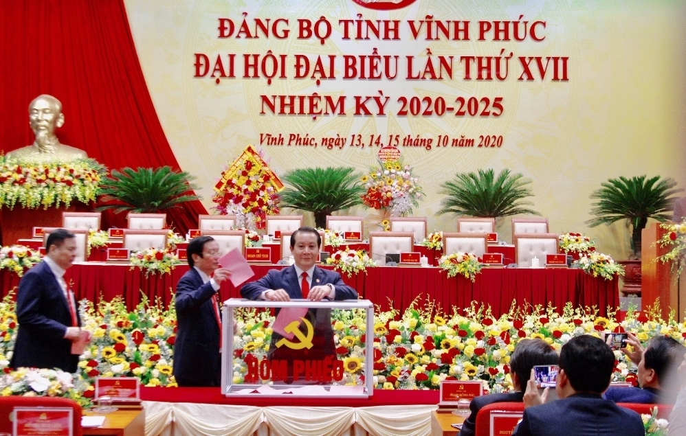 vinh phuc bau ban chap hanh dang bo tinh nhiem ky 2020 2025 voi tinh than dan chu va doi moi