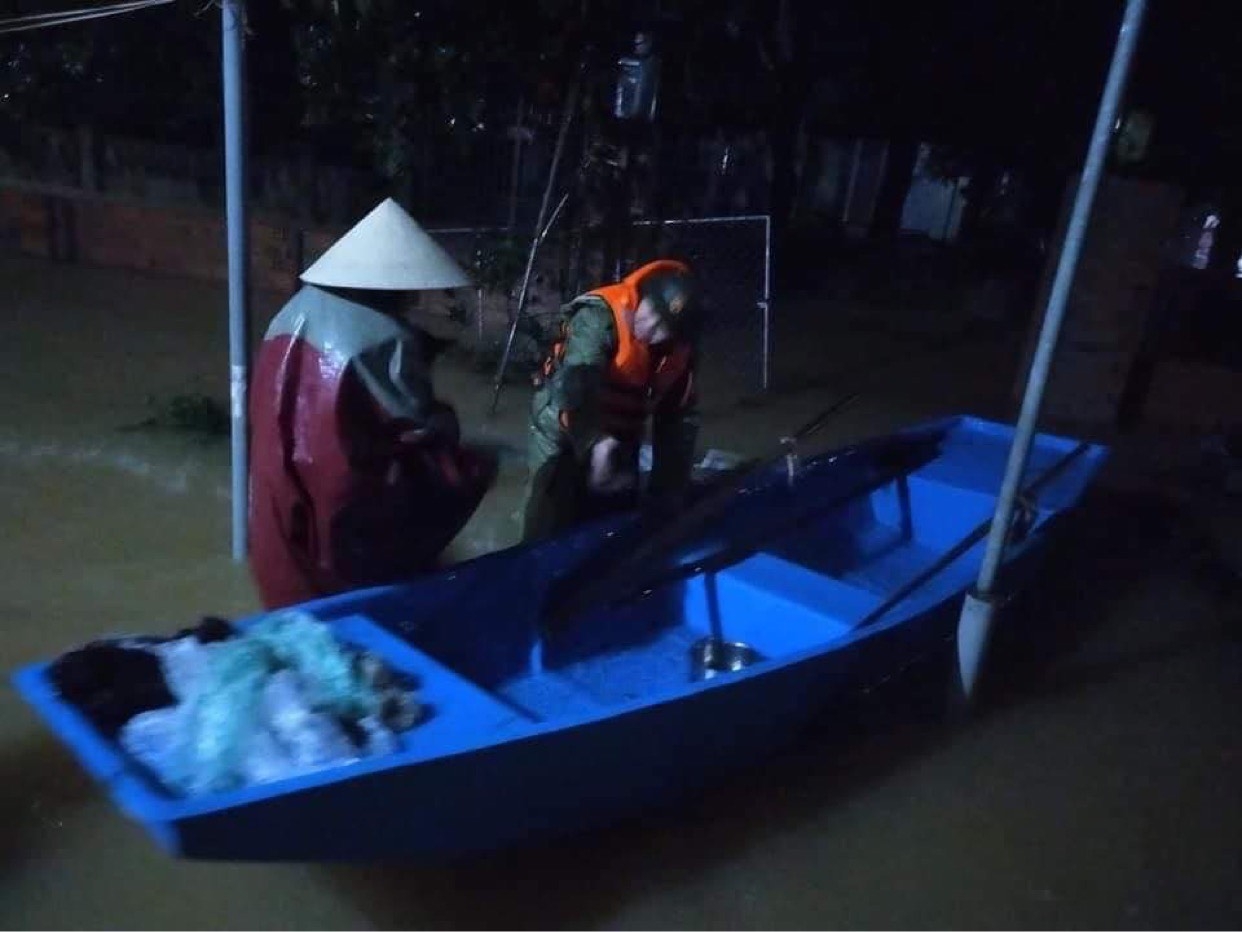 Chủ tịch UBND tỉnh Hà Tĩnh phát lệnh sơ tán khẩn cấp hơn 46.000 người dân