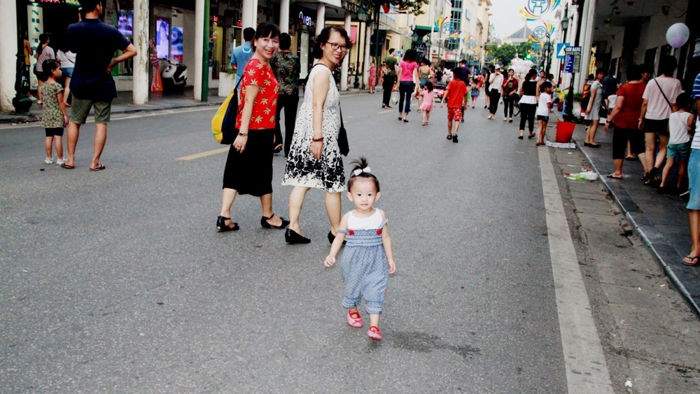 Hà Nội: Doanh nghiệp phố cổ gặp khó khăn khi vắng khách nước ngoài