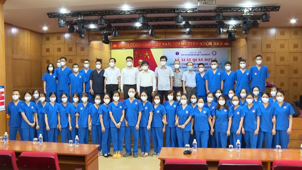 Quảng Bình: Tăng cường 40 nhân viên y tế hỗ trợ Thành phố Hồ Chí Minh phòng, chống dịch