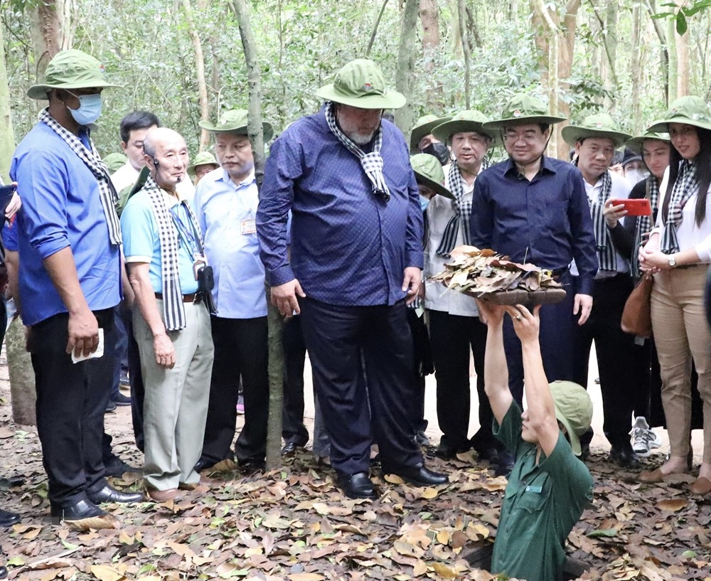 hinh anh thu tuong cuba manuel marrero cruz tham dia dao cu chi