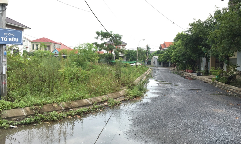 Quảng Bình: Yêu cầu chủ đầu tư khắc phục, thảm nhựa tuyến đường ngập