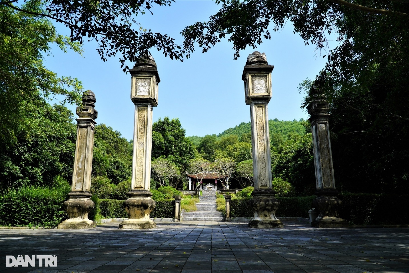 giai thoai ve noi yen nghi cua dai danh y hai thuong lan ong