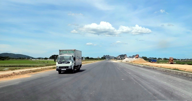Thanh Hóa: Phê duyệt kế hoạch lựa chọn nhà thầu Dự án đường Đông Tây 3 hơn 110 tỷ đồng