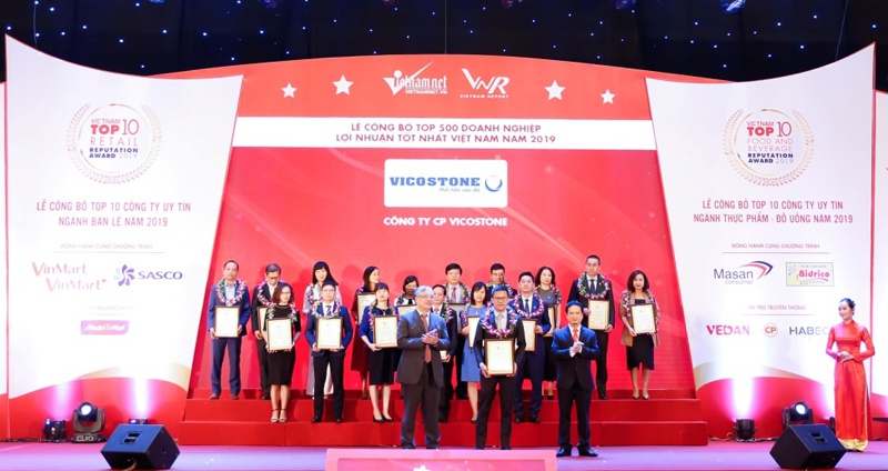 phenikaa va vicostone duoc vinh danh top 500 doanh nghiep co loi nhuan tot nhat viet nam 2019