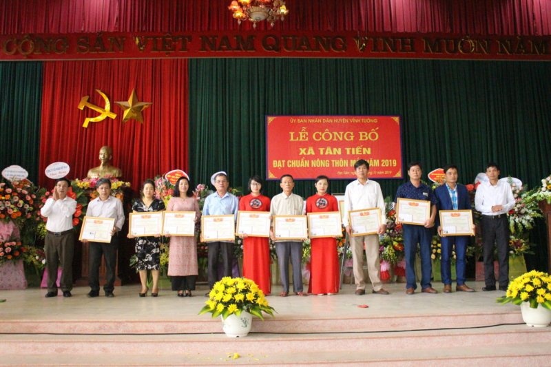 Vĩnh Tường (Vĩnh Phúc): Xã Tân Tiến đón bằng công nhận đạt chuẩn Nông thôn mới