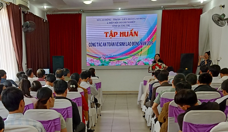 Quảng Trị: Tổ chức lớp tập huấn an toàn vệ sinh lao động cho doanh nghiệp