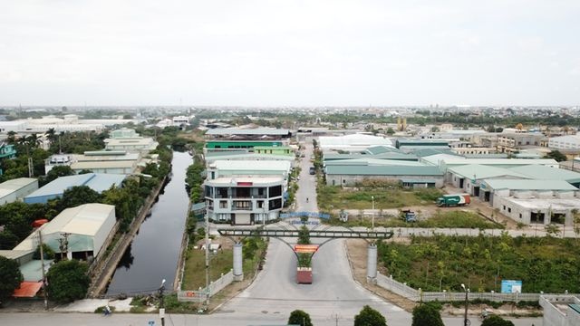 Thái Bình: Sông Đoan Túc bị “bức tử”, gần 2.000 dân khốn khổ “trốn” ô nhiễm