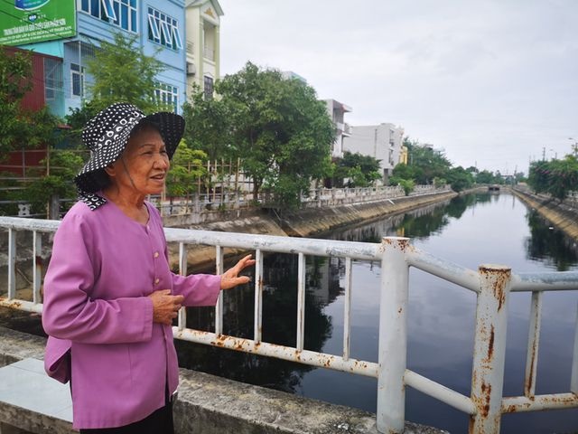 Thái Bình: Sông Đoan Túc bị “bức tử”, gần 2.000 dân khốn khổ “trốn” ô nhiễm