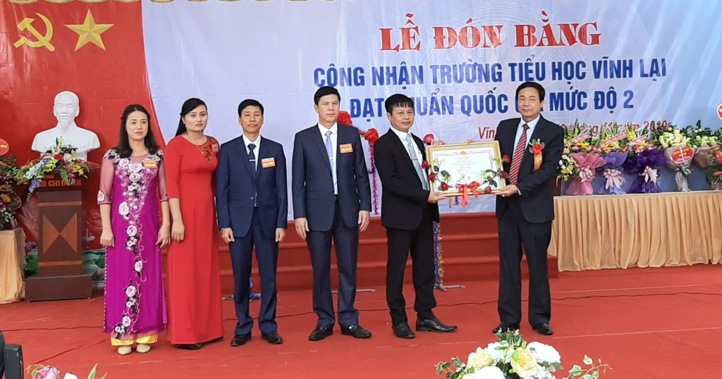 Lâm Thao (Phú Thọ): Trường Tiểu học Vĩnh Lại đón bằng công nhận trường chuẩn Quốc gia mức độ 2