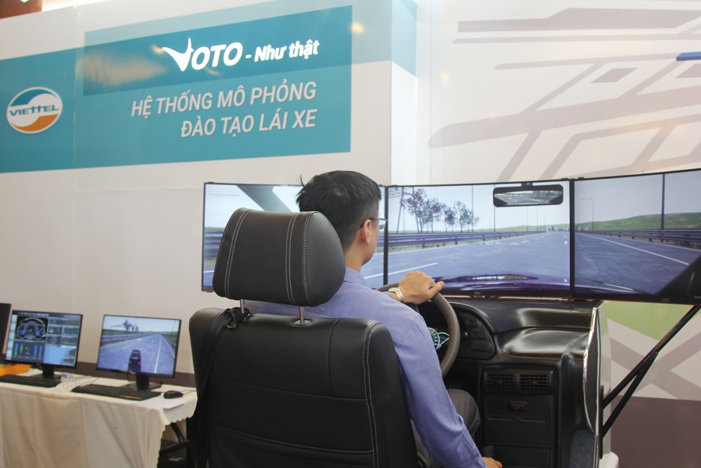 Lần đầu tiên Việt Nam có hệ thống mô phỏng đào tạo lái xe ôtô chuẩn quốc tế do Viettel sản xuất