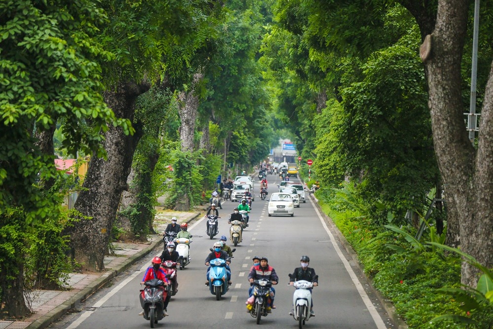 co mot ha noi khac la tu goc nhin tren xe buyt du lich 2 tang