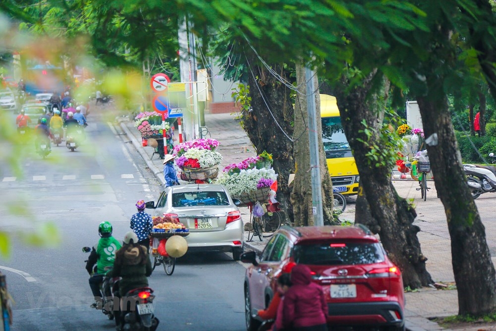 co mot ha noi khac la tu goc nhin tren xe buyt du lich 2 tang