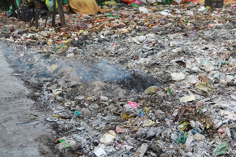 Hà Nội: Báo động tình trạng quá tải chất thải rắn