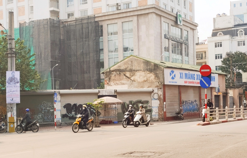 dong da ha noi vi sao lo dat vang so 11a cat linh bi hoang hoa nhieu nam