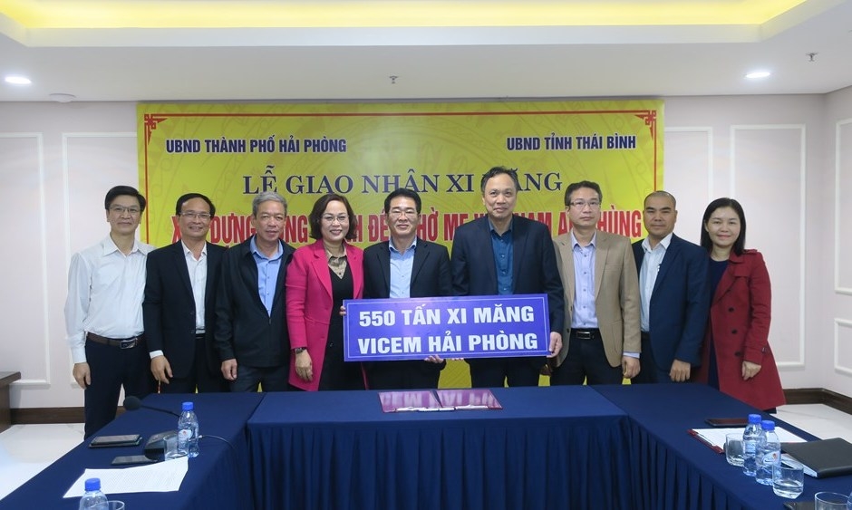 Hải Phòng: Trao tặng 550 tấn xi măng xây dựng đền thờ Mẹ Việt Nam Anh hùng tỉnh Thái Bình