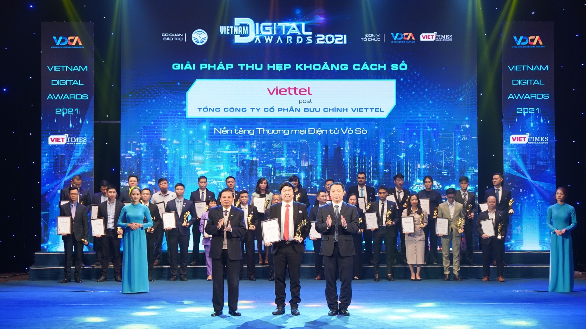 viettel gianh ngoi quan quan giai thuong tai vietnam digital awards 2021