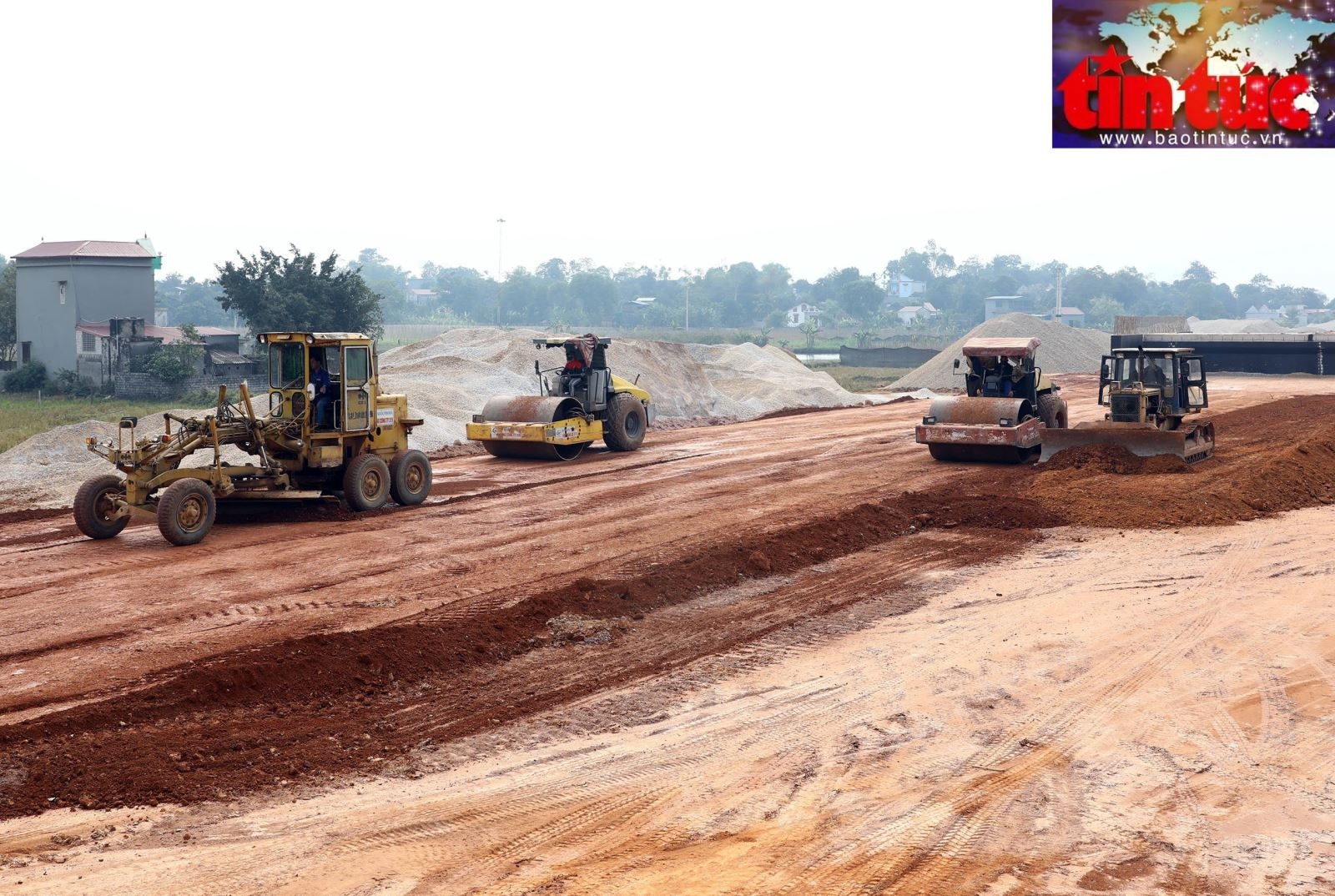 toan canh cao toc mai son quoc lo 45 tren tuyen bac nam tang toc thi cong