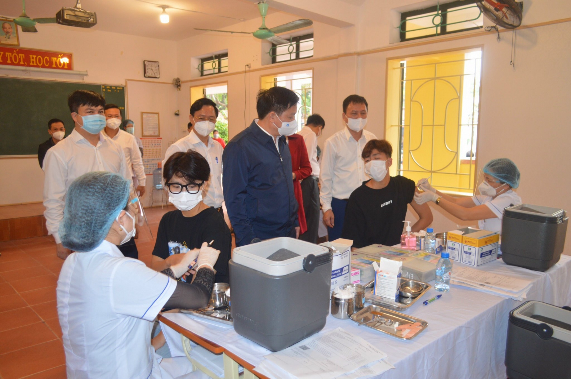 Thái Bình đồng loạt triển khai tiêm vaccine cho người dân