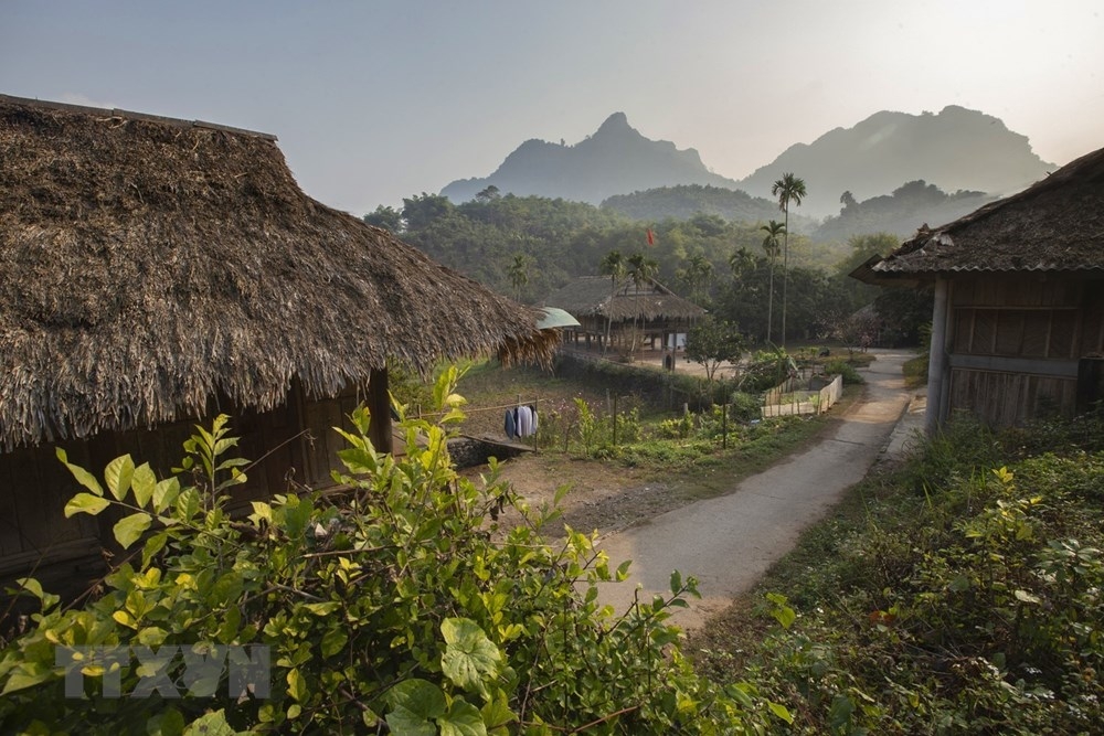 kham pha ve dep cua ban dan toc muong giang mo o hoa binh