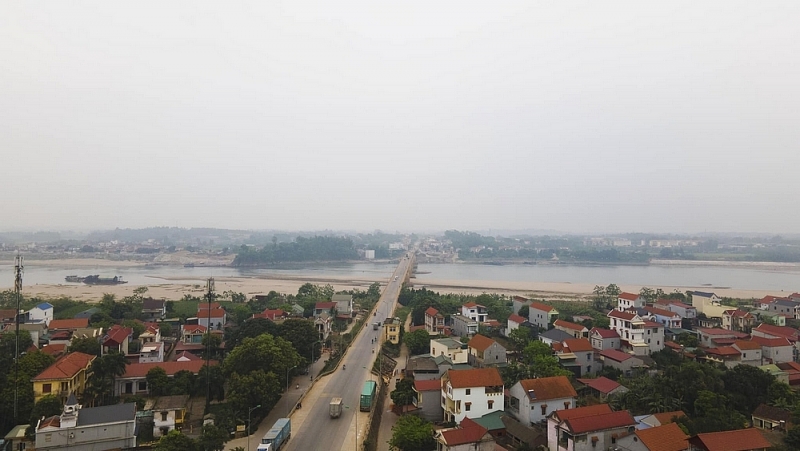 phu tho bat dong san ven khu cong nghiep trung ha tiep tuc don dau nhu cau nha o