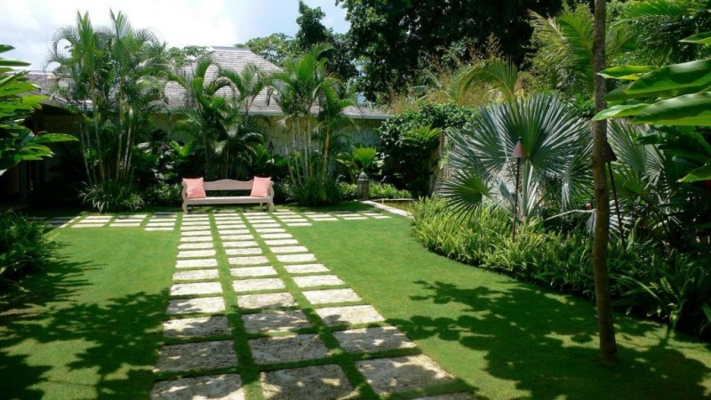 Các yếu tố sân vườn đẹp: Bên cạnh thiết kế, các yếu tố khác như ánh sáng, màu sắc và tông màu đều có ảnh hưởng lớn đến sân vườn của bạn. Một sân vườn đẹp là sự kết hợp hoàn hảo của nhiều yếu tố, đem đến không gian xanh mát, thư giãn và ấn tượng.