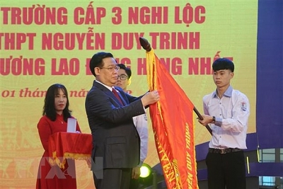 Chủ tịch Quốc hội dự kỷ niệm 60 năm lập Trường THPT Nguyễn Duy Trinh