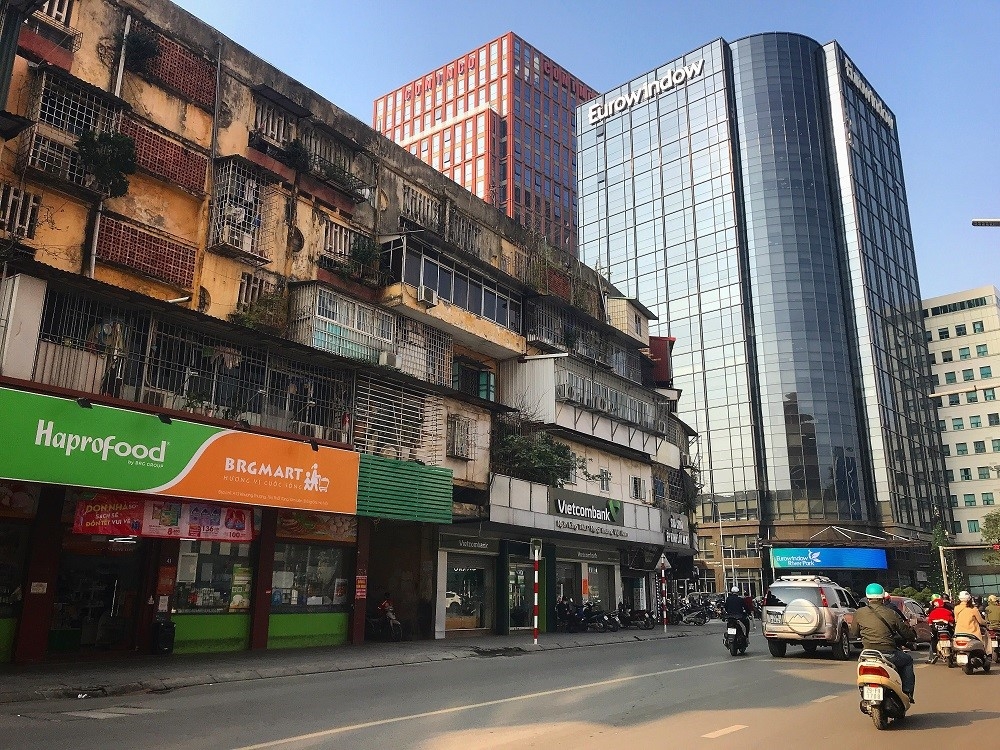Hà Nội: Nhiều chung cư cũ, tái định cư xuống cấp, “đe dọa” cuộc sống người dân 