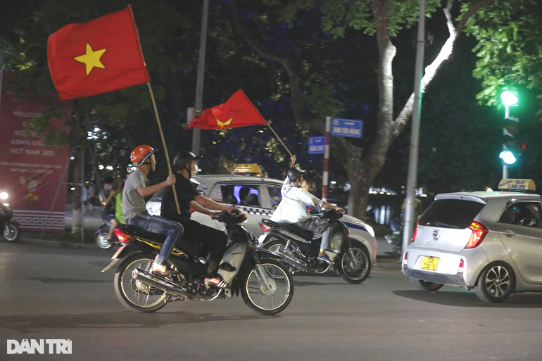 Điều chỉnh giao thông Hà Nội phục vụ trận chung kết bóng đá nam