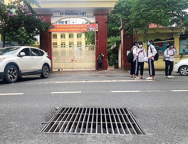 can canh ham ngam chong ngap dau tien cua ha noi