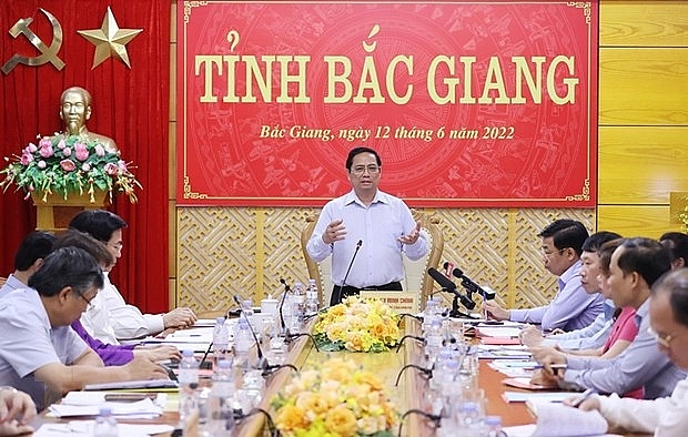 thu tuong pham minh chinh lam viec voi ban thuong vu tinh uy bac giang