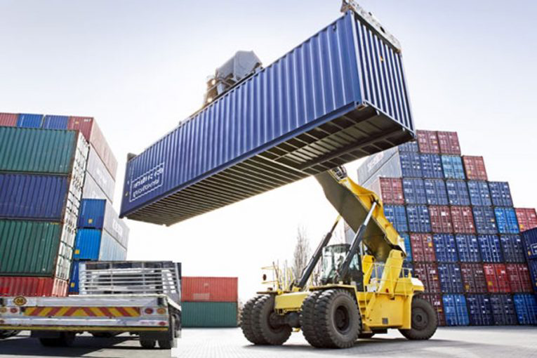 Tổng trị giá xuất nhập khẩu trong 6 tháng đầu năm ước tính đạt 371,2 tỷ USD
