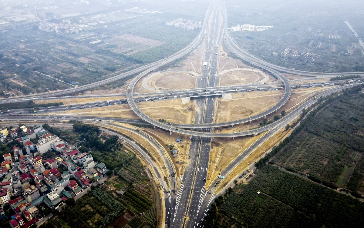 Đẩy nhanh tiến độ thực hiện dự án cao tốc Sơn La - Điện Biên - Cửa khẩu quốc tế Tây Trang