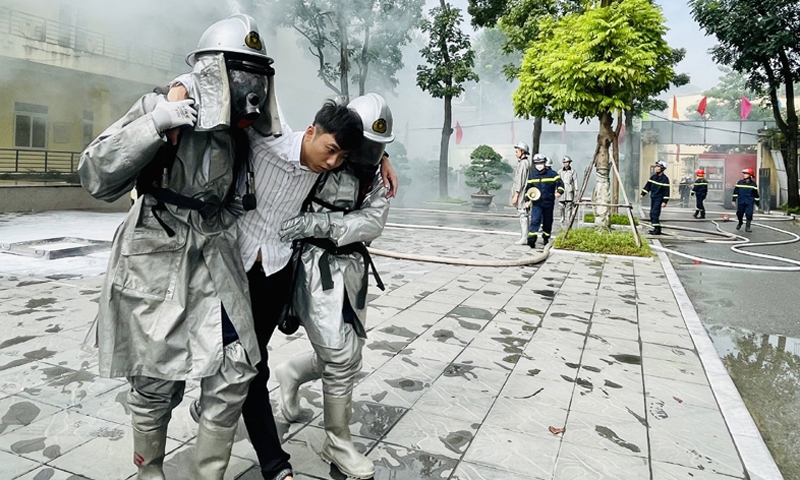 Cầu Giấy (Hà Nội): Diễn tập phương án chữa cháy và cứu nạn, cứu hộ trên địa bàn phường Nghĩa Tân