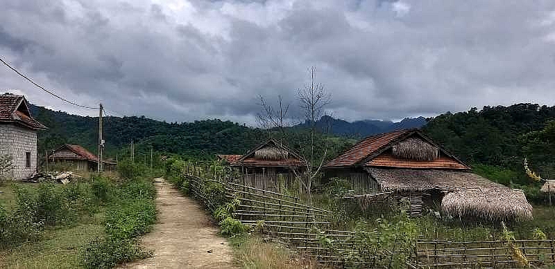 Con Cuông (Nghệ An): Khu tái định cư di dân khẩn cấp 26 tỷ đồng đổ nát, xuống cấp trầm trọng