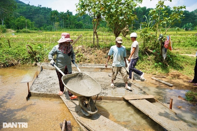 cu ong 80 tuoi xay 26 cay cau tu tien duong gia cua cuu chien binh