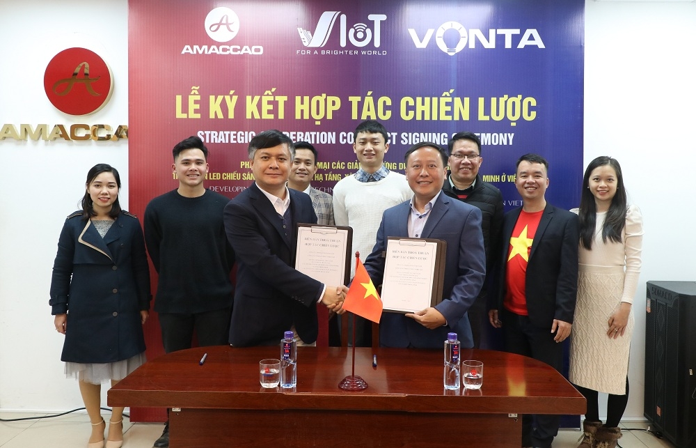 Tập đoàn AMACCAO ký kết hợp đồng hợp tác chiến lược với VIoT